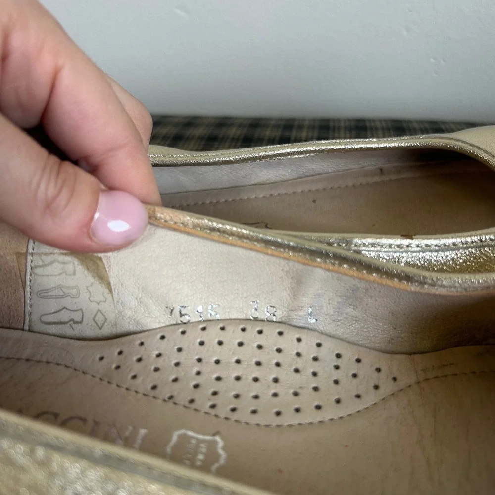 GUC Baldaccini Ballet Flats Espadrille Size 38 Gold‎ Metallic Leather Bow Charm